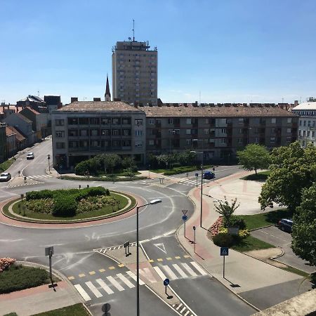 Szelestey Utcai Apartman Apartamento Szombathely Exterior foto